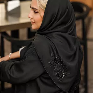 روسری  اپلیکه دوزی کرپ حریر تکرنگ مشکی 🤩🤩🤩✅️کد۱۵۹۴۰ ستشو 
