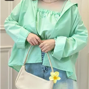 شومیز کراپ پینترستی زیبا و شیک تنخور جذاب تک رنگ 🥰😍💚کد664 آدراپانا