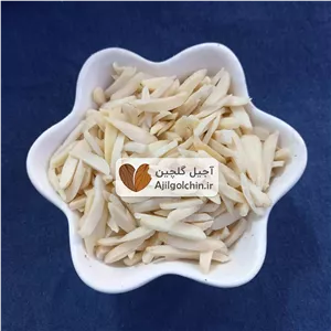 خلال بادام درختی درجه یک
