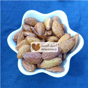 مغز بادام بوداده خارجی درشت