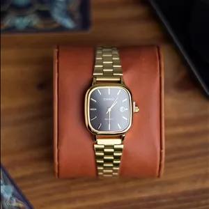 ساعت مچی کاسیو مربعی زنانه طلایی صفحه مشکی