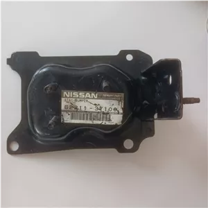 دیاق سر شاسی ماکسیما سمت چپ (فابریک ژاپن در حد نو) 622113Y100