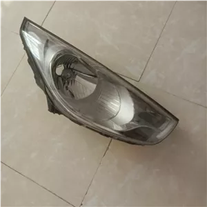 چراغ جلو توسان ix35 سمت راست (نیاز به طلق استوک اصلی) 921022s000 921022sxxx