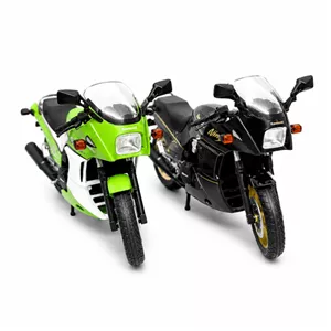 ماکت موتور Kawasaki GPZ900 | مدل کلکسیونی ائوشیما