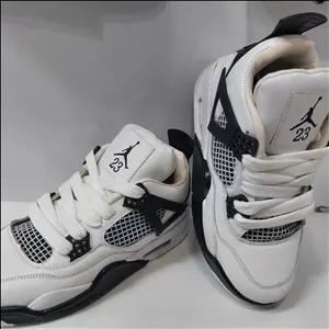 مردانه جردن سفیدمشکی