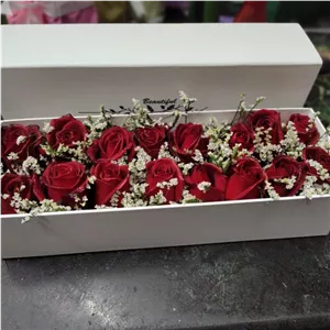 باکس گل رز قرمز – اصفهان | گل فروشی دل