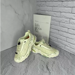 کفش پیاده‌روی و طبیعت‌گردی ویکو سرمه ای صورتی | Vico