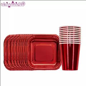 ست ۱۰ نفره پیشدستی و لیوان جشن و تولد مدل متالایز رنگ قرمز