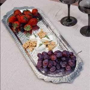 شیرینی خوری و کیک خوری  دیس مسی تاجی 