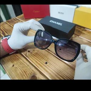 عینک افتابی اورجینال شانلchanel  مشکی  رز صورتی