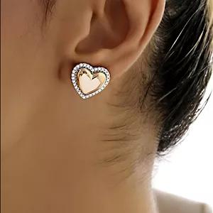 گوشواره قلب دور نگین ژوپینگ‌ | کد 399