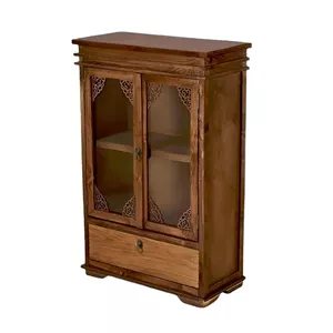 ویترین کوچک دو در