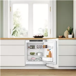 یخچال توکار بوش سری 4 مدل KUR21VFE0