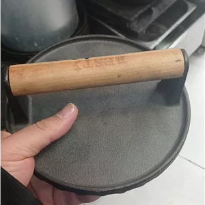پرس همبرگر گرد چدنی بِست