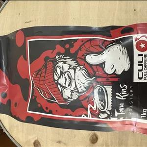 تام کینز قرمز