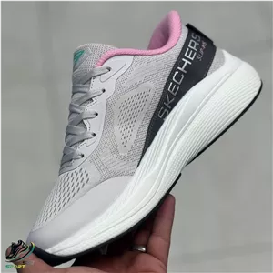 کفش زنانه اسکیچرز Max Cushion