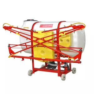 سمپاش سوارشونده 600 لیتری سنگین سه مخزنه بومدار طوس فدک 24 نازله