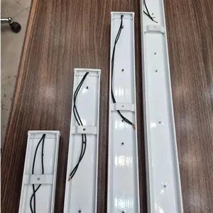 چراغ براکت خطی