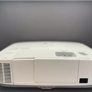 ویدئو پروژکتور ان ای سی  NEC P420X (نور و تصویر بسیار خوب)