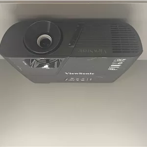 ویدئو پروژکتور ViewSonic مدل PJD5255 (نور عالی - تصویر بسیار خوب)