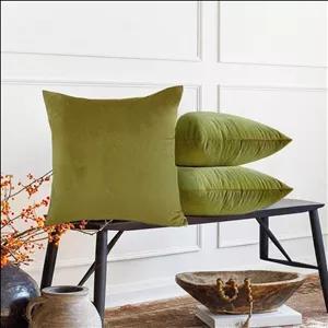 روکش کوسن ساده مخمل کالیفرنیا رنگ زیتونی 3عددی زیب مخفی