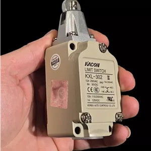 لیمیت سوییچ استاندارد KACON مدل KXL-302