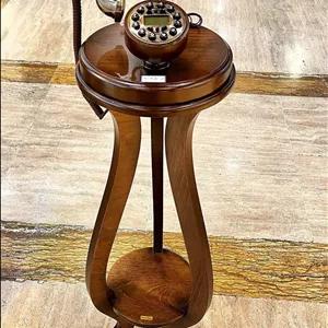 تلفن چوبی ایستاده کد۲۰۲۵
