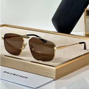 عینک آفتابی زنانه برند بالنسیاگا ( BALENCIAGA ) مدل  BB0418SK | ساخت کشور چین (OEM BY CHINA)