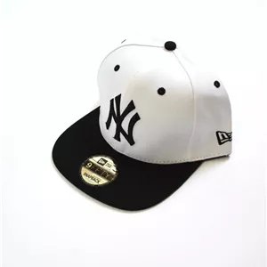 کلاه اسنپ‌بک New Era 9Fifty MLB Properties Yankees سفید مشکی