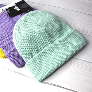 کلاه بافت زمستانی سبز پاستیلی Balenciaga