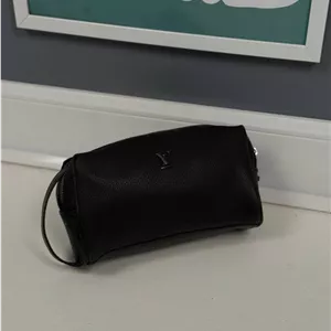 بادی بگ پسرانه طرح LV ساده مشکی کد 126904