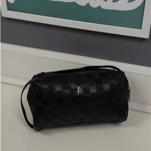 بادی بگ پسرانه طرح LV مدل دار مشکی کد 126905