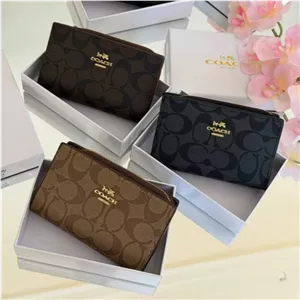کیف پول زنانه کوچ Coach