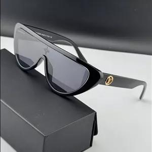 عینک آفتابی فانتزی لویی ویتون (LOUIS VUITTON)