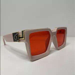 عینک آفتابی لویی ویتون (Louis Vuitton) مدل مربعی