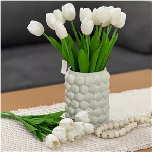 شاخه گل لاله