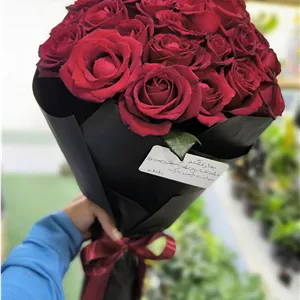 سفارش دسته گل رز هلندی قرمز ۰۲