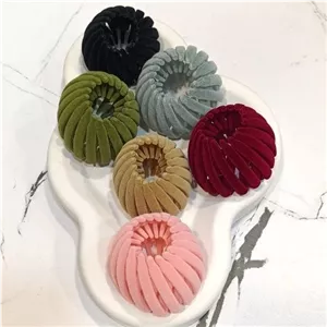 بامتل گوجه ای مخمل