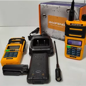 شارژر بیسیم باوفنگ UV-9R PRO V2