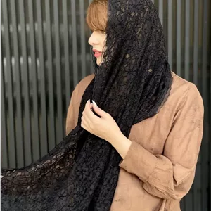 شال گیپوری دور دانتل