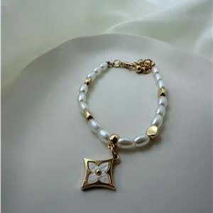 دستبند لویی ویتون مرواریدی کد DA00028