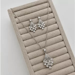 نیم ست نگین دار طرح مارکیز برگ نقره ای کد GA00252 