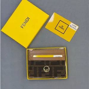 جاکارتی برند فندی Fendi 1019