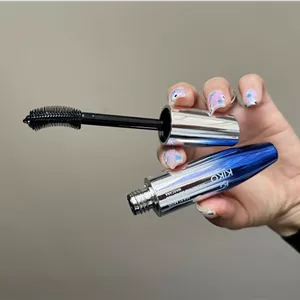 ریمل سرکج بلندکننده حجیم طرح کیکو