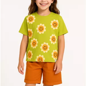 ست تی‌شرت آستین کوتاه و شلوارک دخترانه مدل گل بابونه