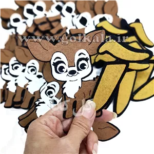 آسانکار گیفت نمدی حرف «آ» با عروسک آهو دولانمد 10 سانتی گل کالا