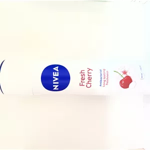 اسپری ضد تعریق نیوا ۷۲ ساعته مدل fresh cherry