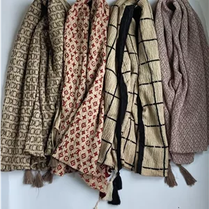 شال برشکا پلیسه طرحدار