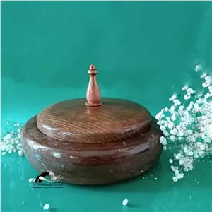 شکلات خوری درب دار با صراحی جذاب از چوب گردو فر با پوشش روغن گیاهی مبلمونسرا مدل 296508 