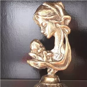 مجسمه برنزی مادر مبلمونسرا مدل 253015